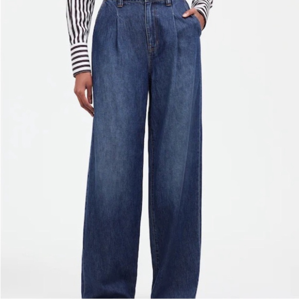 Madewell Harlow Wide Leg Jean 
Size 30
Dark wash